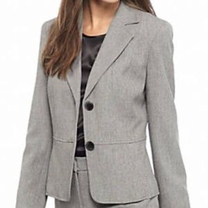 Kasper Light Gray suit 4P 6P